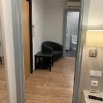 丰特鲁米诺萨酒店 招待所