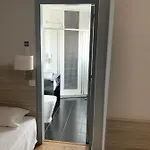 丰特鲁米诺萨酒店 4* Lisboa